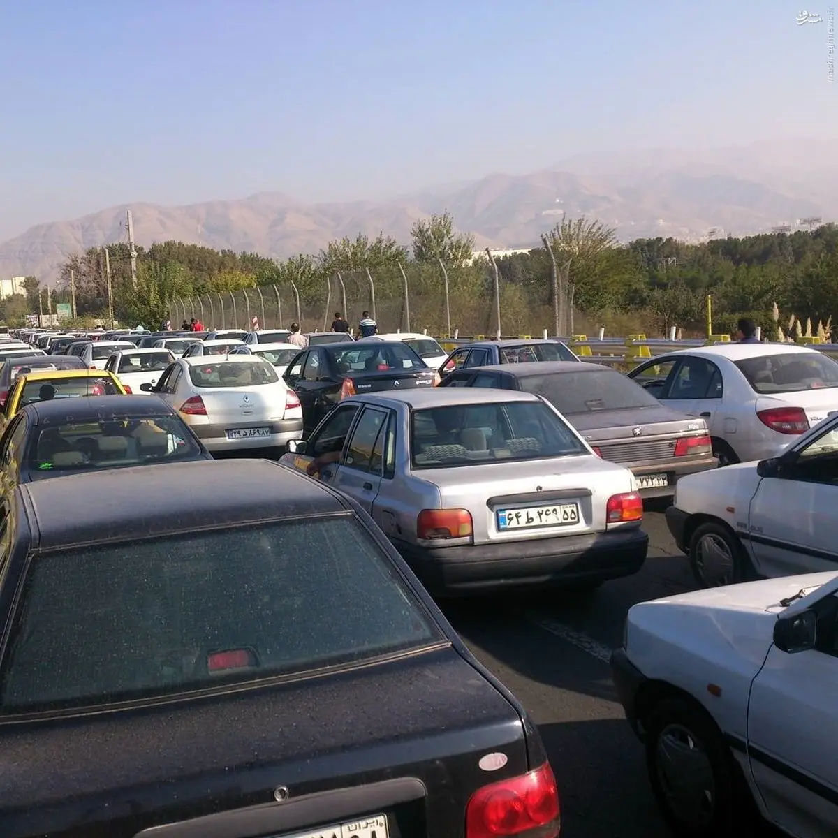 ترافیک سنگین به خاطر وداع با کاپیتان /عکس