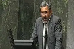 کاتب: مجمع تشخیص جایگاه قانون گذاری ندارد که به طرح ها و لوایح ورود کند