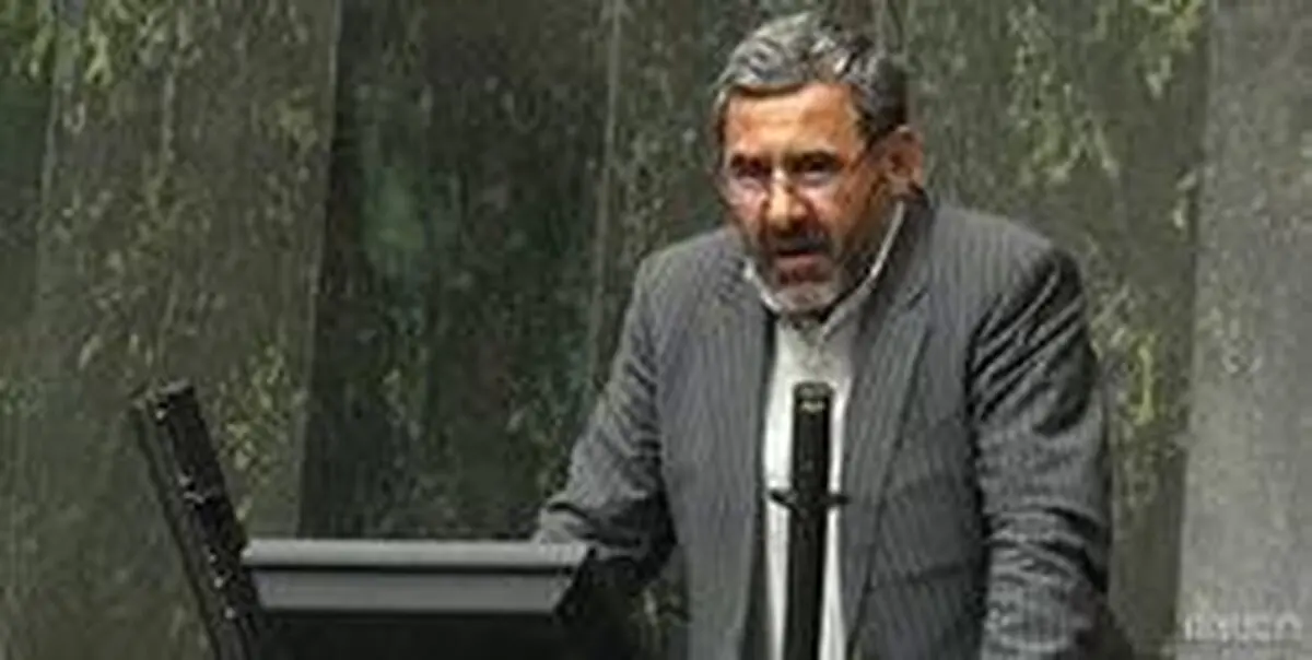 کاتب: مجمع تشخیص جایگاه قانون گذاری ندارد که به طرح ها و لوایح ورود کند