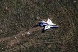 سقوط جنگنده آمریکایی مقابل چشمان اوباما/ تصاویر