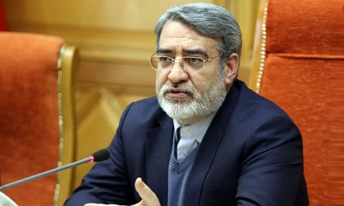 وزیر کشور توضیح داد: نحوه برگزاری نماز عید فطر / بازگشایی حرم های مطهر / برگزاری کنکور سراسری