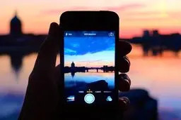 راهنمای استفاده از گوشی های هوشمند در سفر+تصاویر