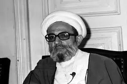 عکس قدیمی از آیت‌الله مهدوی کنی