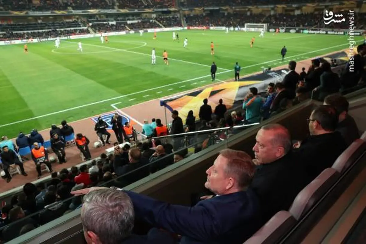 عکس / رجب طیب اردوغان در حال تماشای یک بازی فوتبال در استادیوم