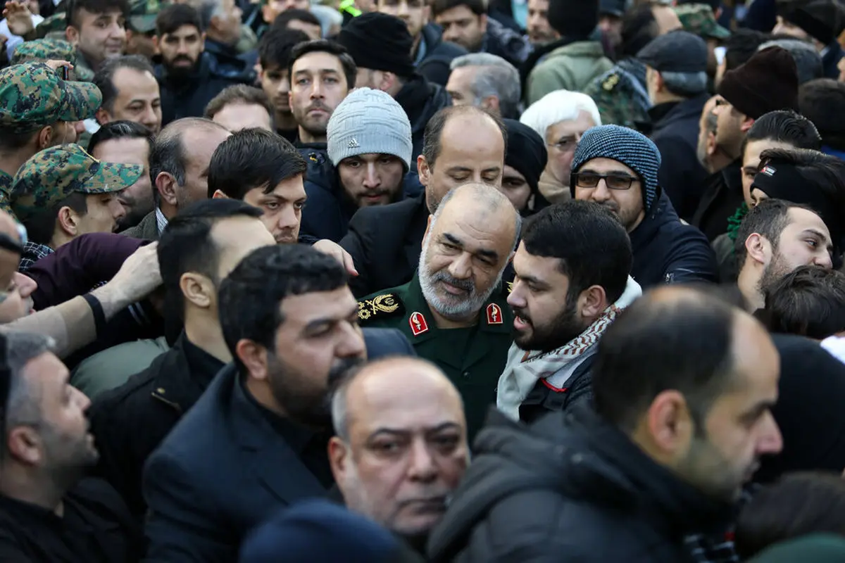 تصاویر / حضور مقامات و شخصیت‌ها در مراسم تشییع پیکر شهید قاسم سلیمانی