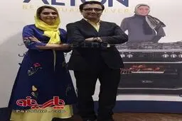 یک زوج هنری رسما مدل تبلیغاتی شدند