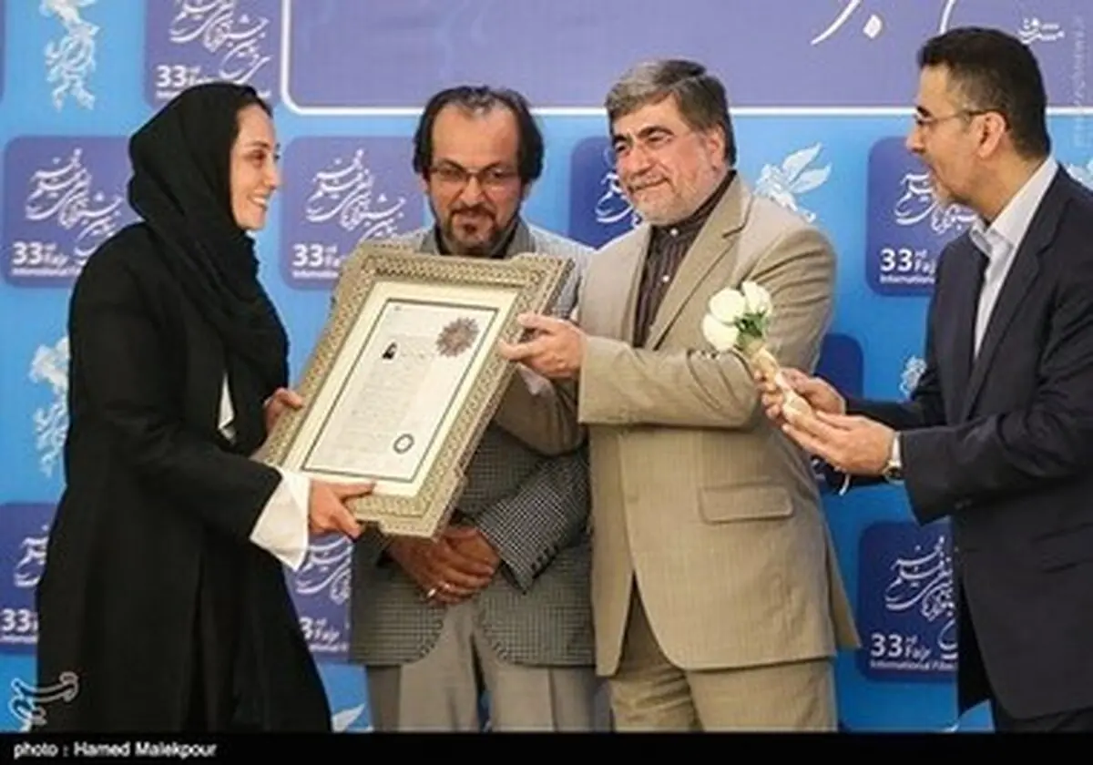 اعطای گواهینامه درجه یک هنری به سینماگران/تصاویر