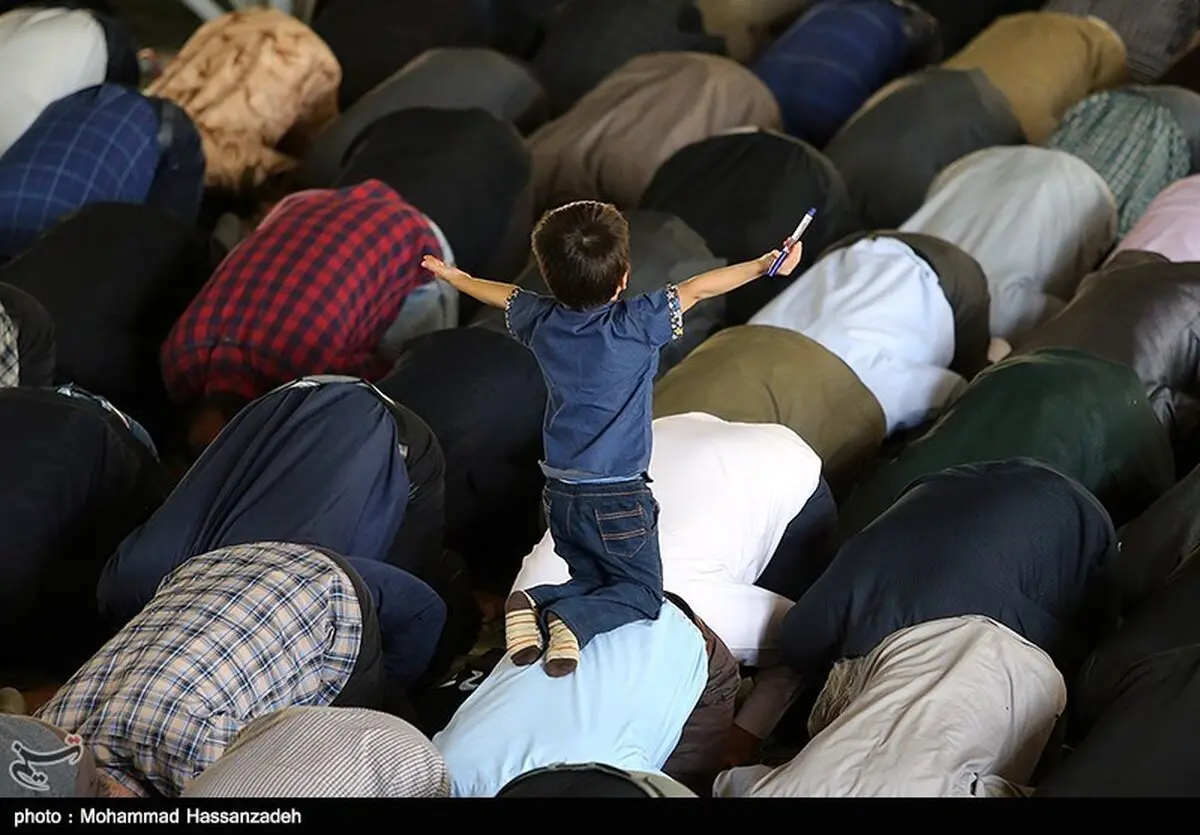 یک تصویر متفاوت و جالب از نماز جمعه تهران