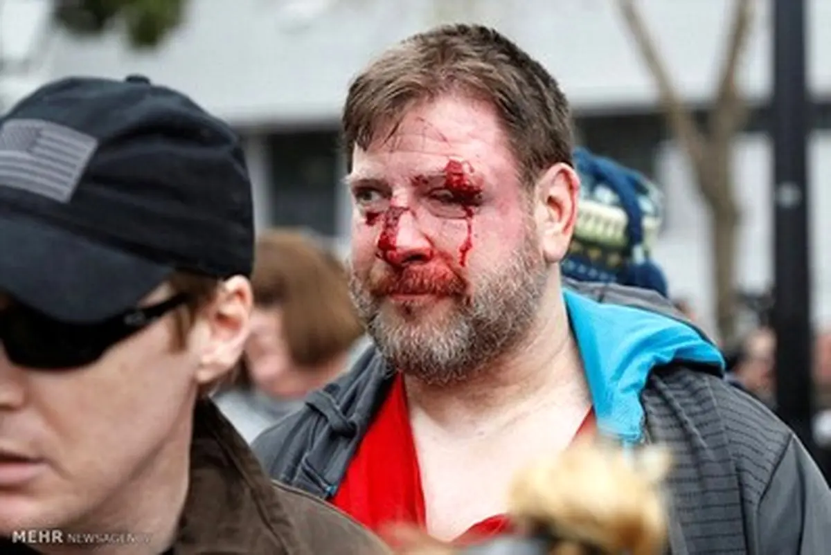 درگیری بین مخالفان و موافقان ترامپ/تصاویر