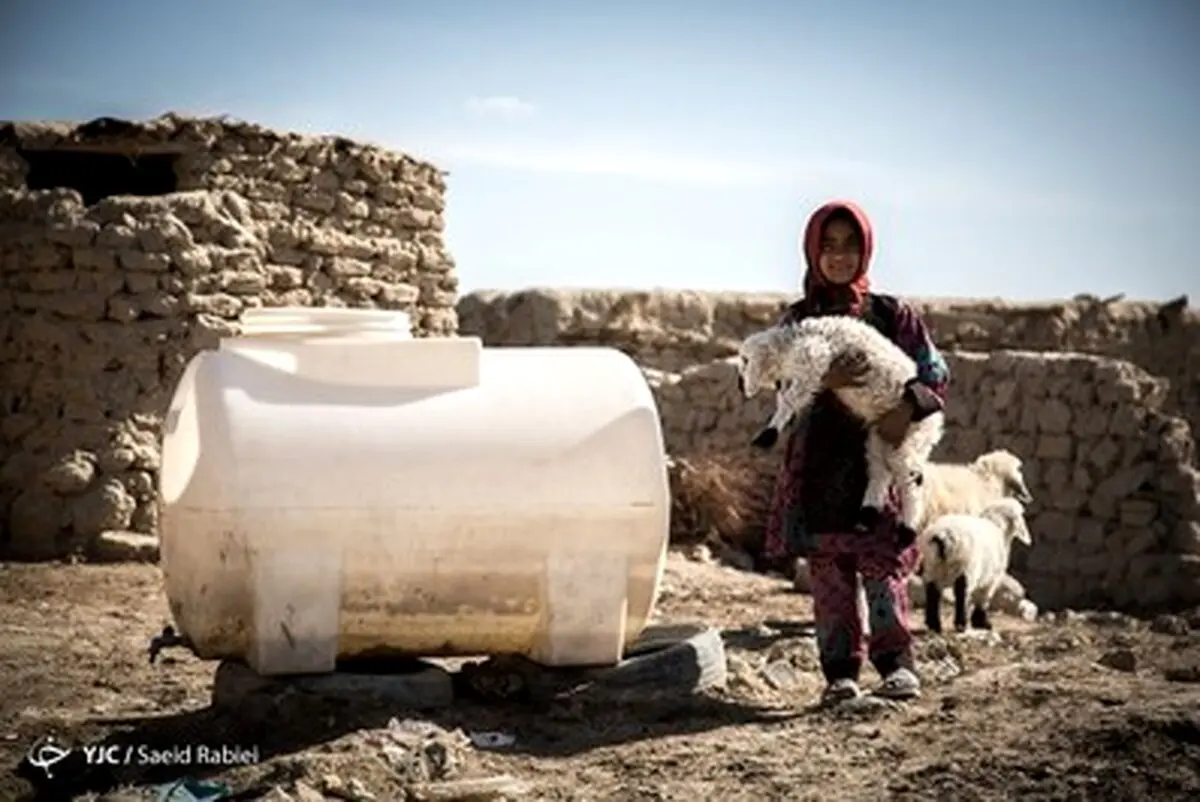 روایت تصویری از زندگی در روستای "دیوانه"