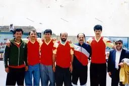 عکسی قدیمی از علی دایی در کنار حمید درخشان، چنگیز و مدیرروستا