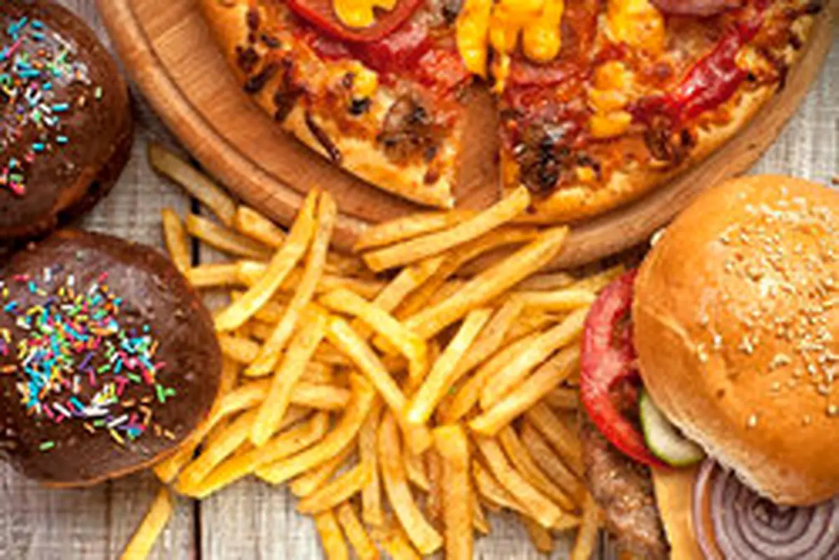 ۷+۱ ماده غذایی که باعث افزایش وزن می شوند