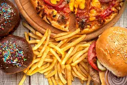 ۷+۱ ماده غذایی که باعث افزایش وزن می شوند