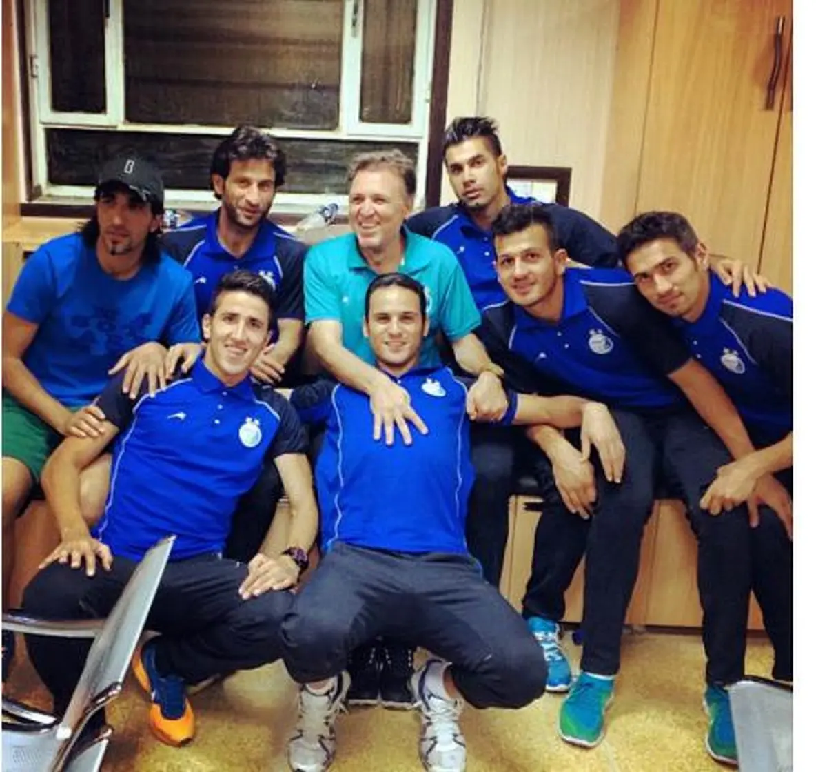 عکس/ عذرخواهی برهانی از استقلالی ها