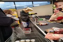 مراقبت از کرونا به شیوه یک اتریشی + عکس