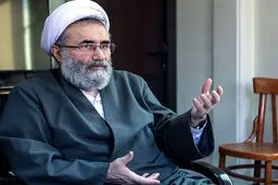 هشدار مسیح مهاجری درباره تحرک جریانی مرموز در حوزه / دستگاه‌های فرهنگی در قم و تهران از مردم پول میگیرند اما خیلی گردن کلفتی می‌کنند