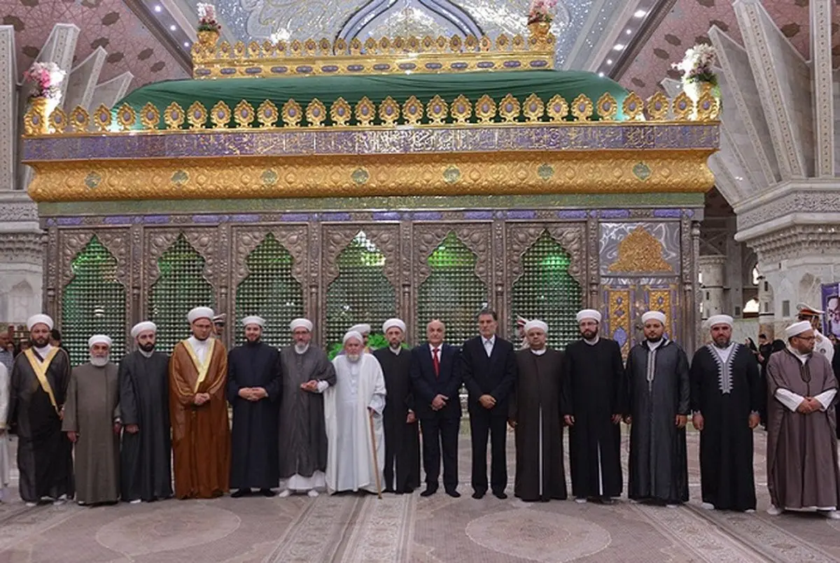 ادای احترام جمعی از علمای اهل سنت سوریه به مقام شامخ امام (ره)