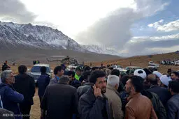 حضور خانواده های جانباختگان حادثه سقوط هواپیما پای قله دنا/تصاویر