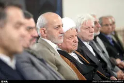 دیدار اعضای انجمن اسلامی معلمان با آیت‌الله هاشمی‌رفسنجانی/تصاویر