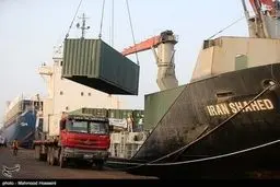 بار کشتی نجات در بندر جیبوتی تخلیه شد/تصاویر