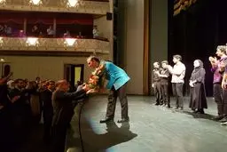 تقدیر وزیر ارشاد از علیرضا قربانی در کنسرت «فروغ»/ عکس