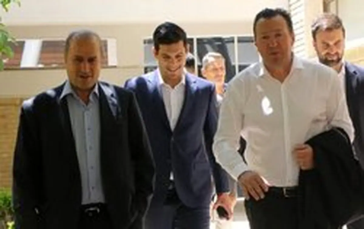 واکنش دبیر فدراسیون فوتبال به شائبه فسخ قرارداد ویلموتس