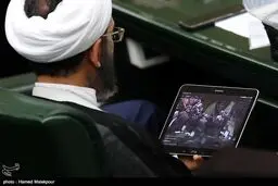 ویدئوی سلفی با موگرینی در تبلت نماینده مجلس!/عکس