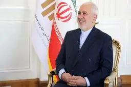 ظریف: اصل مذاکره با آمریکا ٣٠ سال تابو بود / این تابوى با مصلحت‌اندیشی رهبری شکسته شد / ابزار ما دیپلمات‌ها مذاکره، بیانیه، سخنرانی و مصاحبه است؛ ما که نه تفنگ داریم و نه پول