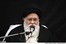 علم‌الهدی: بی‌خود می‌گویند ضایعه انسانی نداشتیم؛ ضایعه انسانی هم داشتند و قدرت آمریکا در هم کوبیده شد