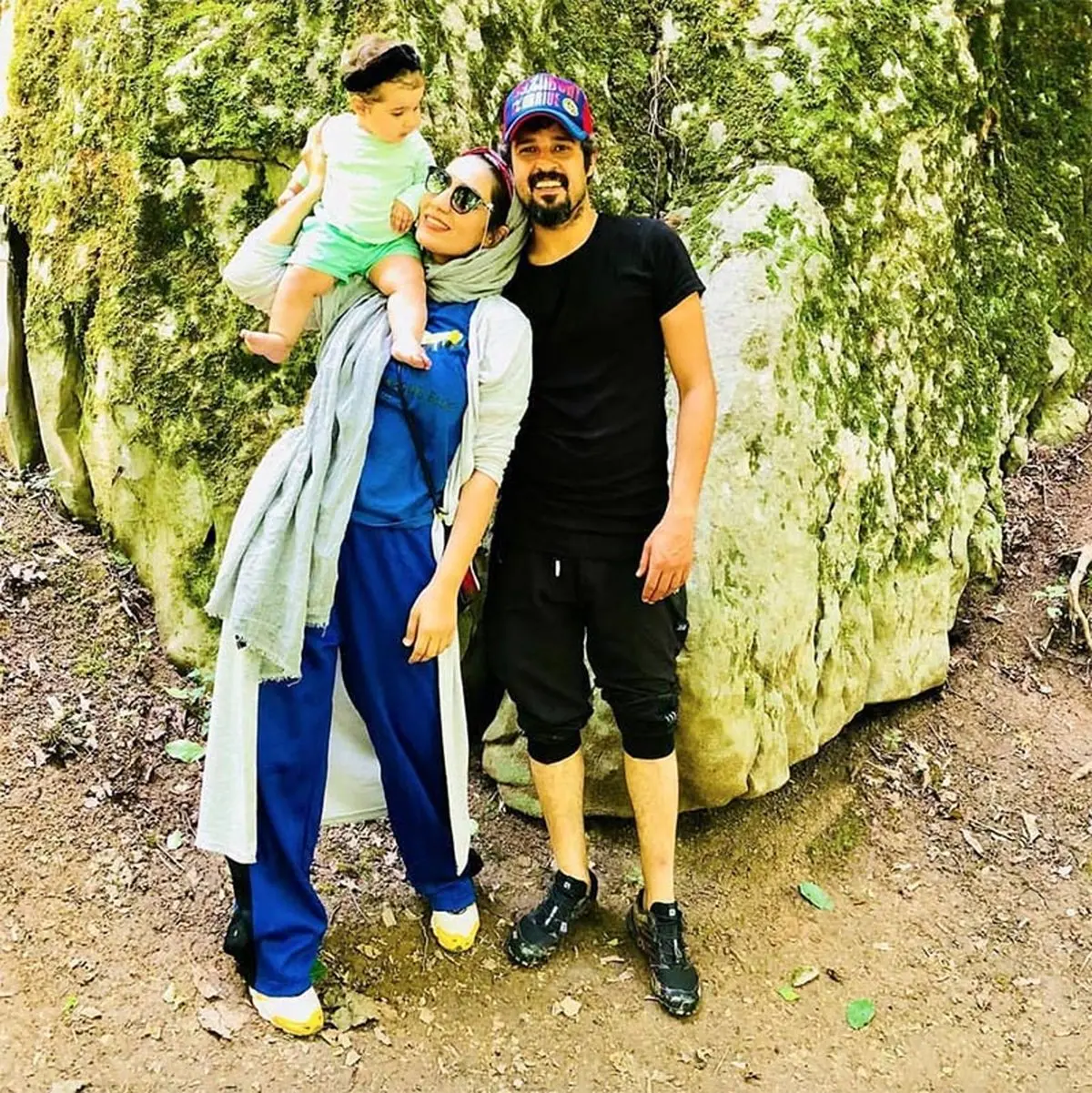 خوشگذرانی آقای بازیگر و همسرش در طبیعت/عکس