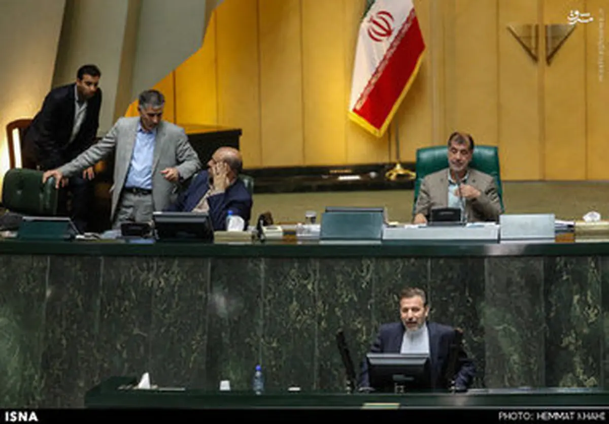 سوال از وزیر ارتباطات در مجلس/تصاویر