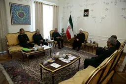 روایتی از دیدار فرماندهان سپاه با روحانی/ سردارغیب‌پرور: به دولت کمک می‌کنیم/ روحانی گفت از سا 58 بسیجی‌ام