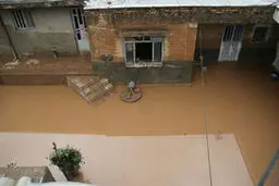 تصاویری از وقوع سیل در پل دختر لرستان