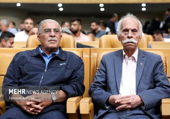 تجلیل از قهرمانان