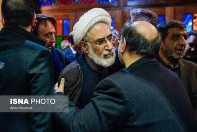 محمد شریعتمداری