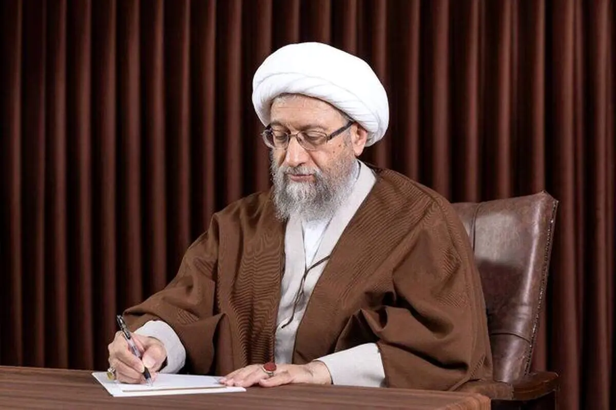 توافق درست با آمریکا به روایت صادق آملی‌ لاریجانی
