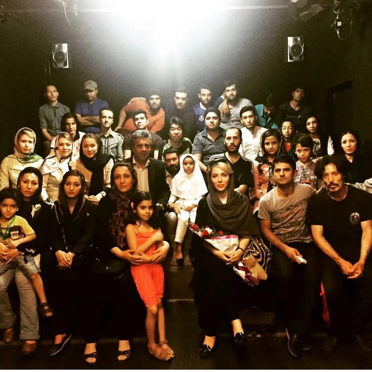 ليلا اوتادي ميهمان هنرپيشگان افغان تئاتر + عكس