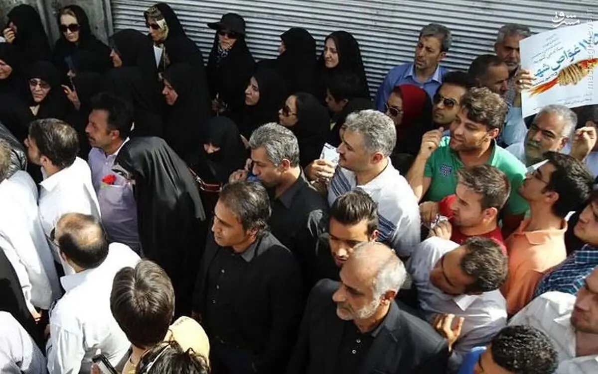 مهدوی کیا در مراسم تشییع شهدای غواص/عکس