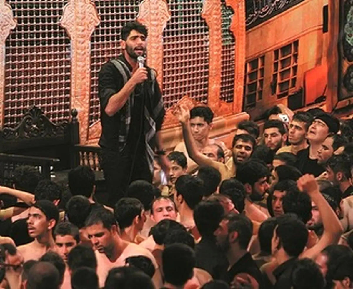 تصاویری از مداحی هافبک ملی پوش پرسپولیس در قم