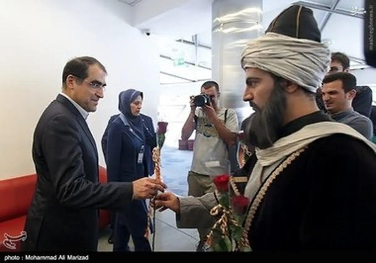 حواشی مراسم رونمایی از مجسمه ابوعلی‌سینا/تصاویر