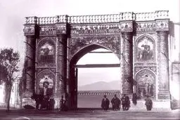 میدان مشق در تهران زمان قاجار/ عکس