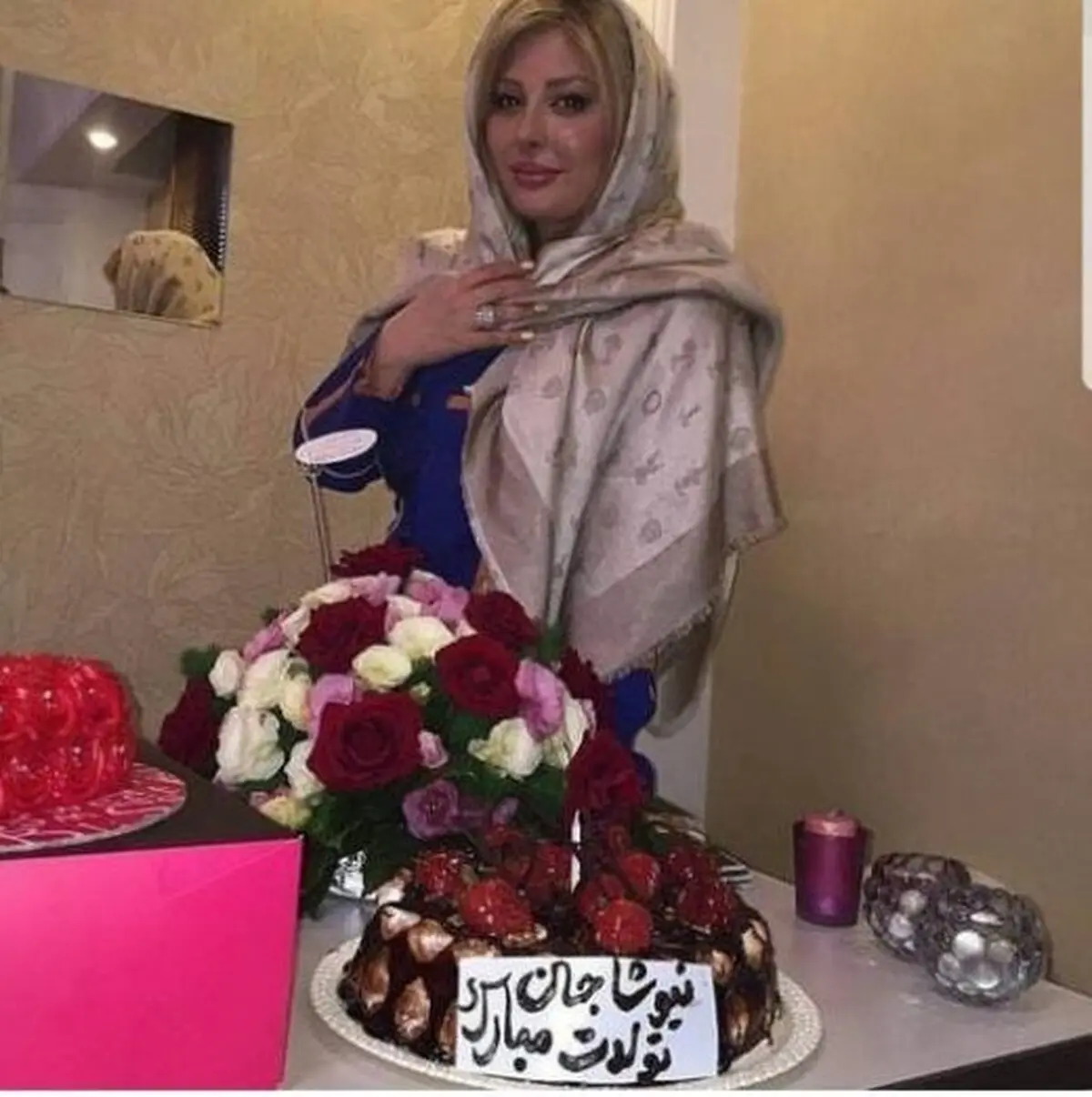 «نیوشا ضیغمی» و کیک تولد 38 سالگی اش+عکس