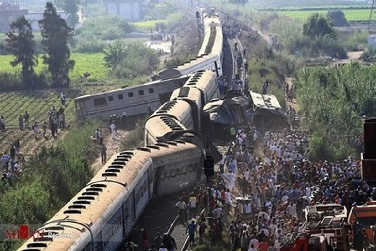 روایت تصویری از تصادف خونین دو قطار در مصر