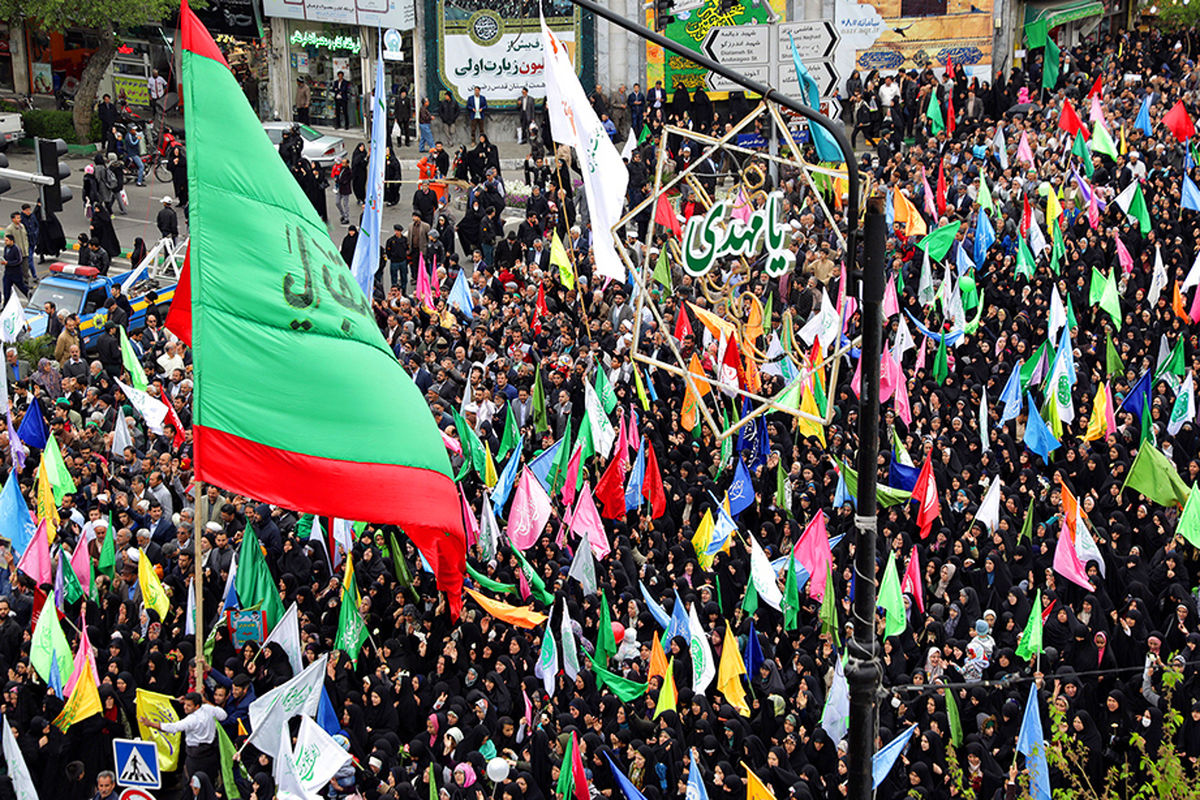 تصاویر / اجتماع عظیم منتظران ظهور در مشهد مقدس