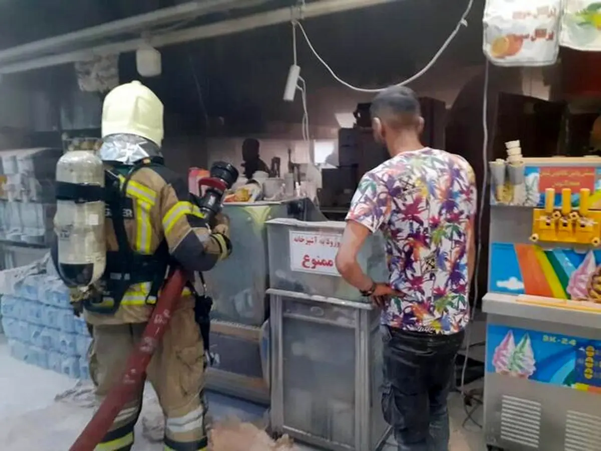 انفجار در یک مجتمع تجاری در میدان پونک + عکس