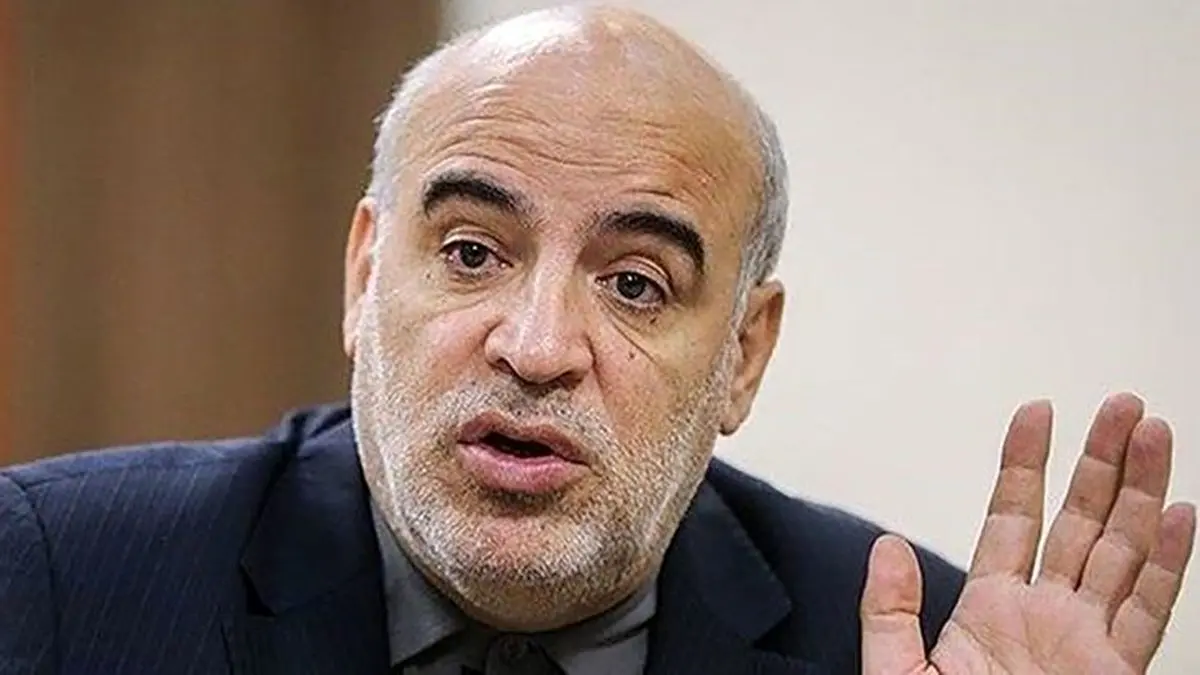 نماینده اصولگرا: مجلس ناظر بر رئیس‌جمهور است نباید برای ۱۴۰۰ از کسی دعوت کند/ اصولگرایان روی یک نامزد قطعا اجماع می‌کنند، اما زمانش مشخص نیست