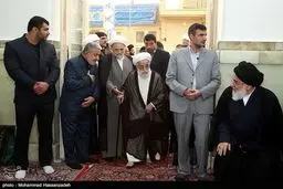 چه کسانی در مراسم ختم والده آیت‌الله شاهرودی شرکت کردند؟/ از وزرای دولت یازدهم، برادران لاریجانی تا احمدی‌نژاد، قالیباف و سعید مرتضوی