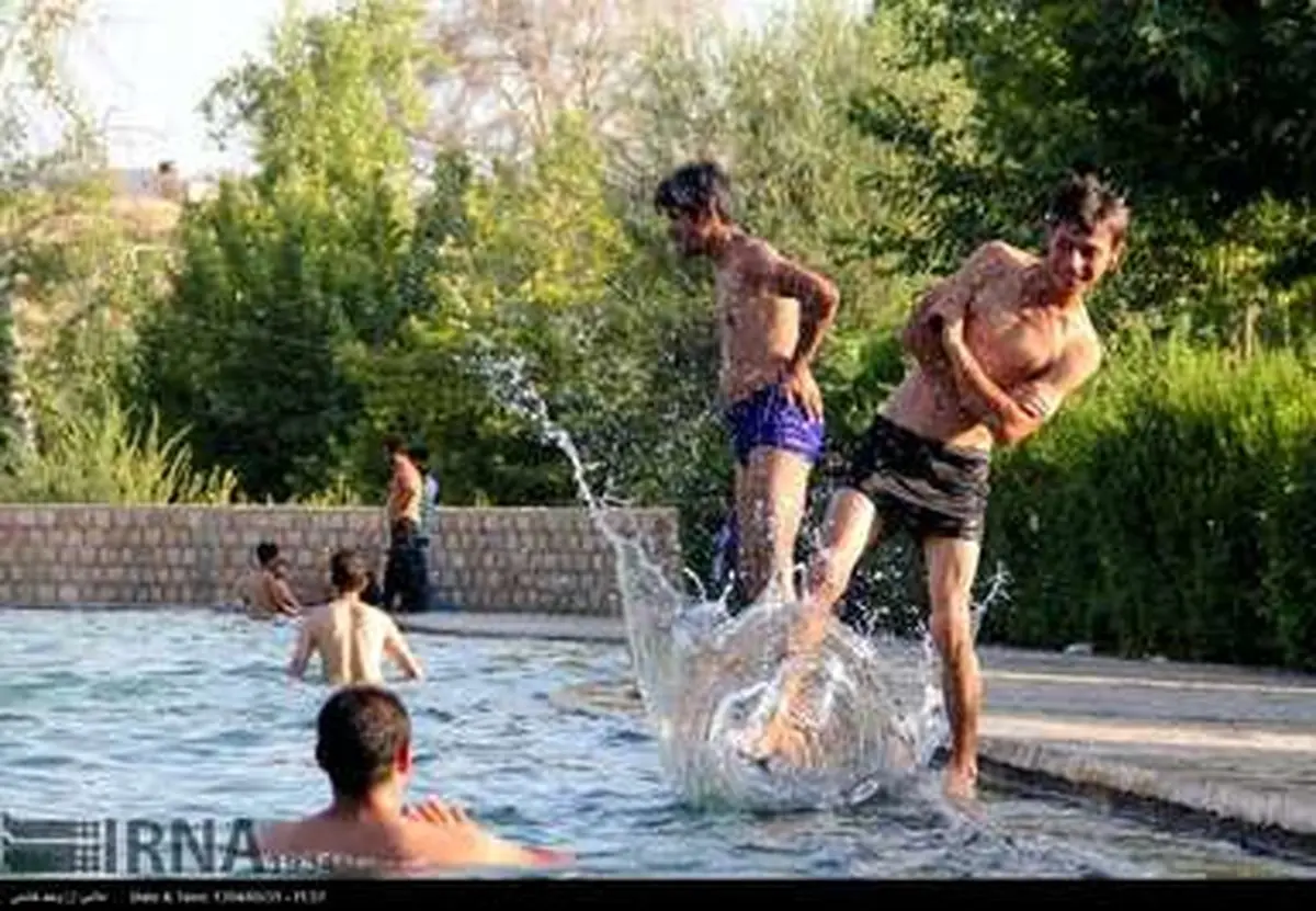 شنا، راهی برای فرار از گرما/تصاویر
