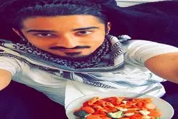 قوچان نژادبا چفیه پس از اخراج مربی اسراییلی/عکس