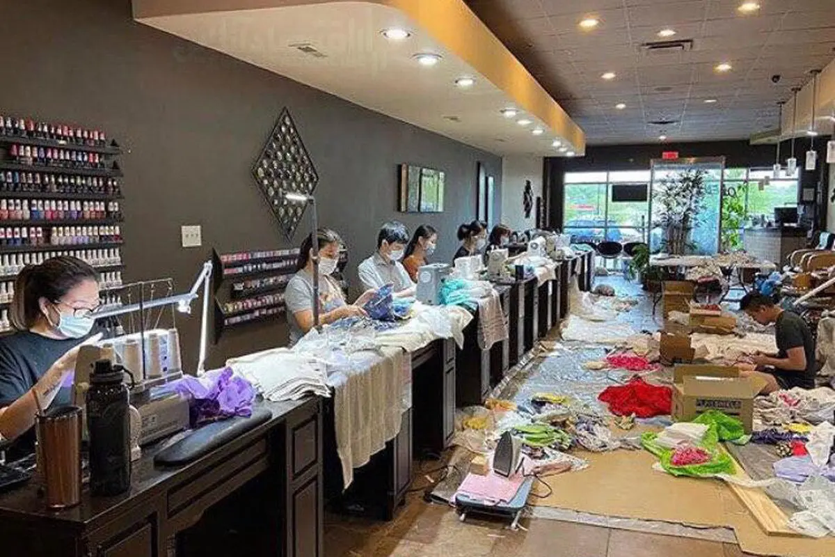تبدیل یک آرایشگاه زنانه در ایالت تنسی آمریکا به محل تولید ماسک + عکس